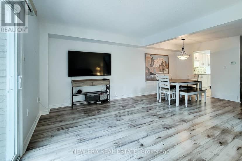 8 Dalton Gate — photo 11 of 40