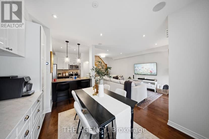 19 - 215 Dundas Street E — photo 11 of 33