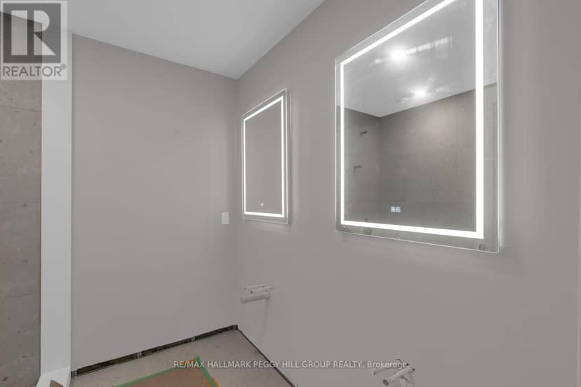 305 - 32 Brunel Road, Huntsville, photo 8