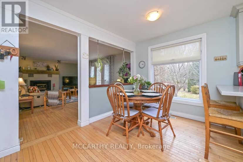 11 Lynda Avenue — photo 14 of 40