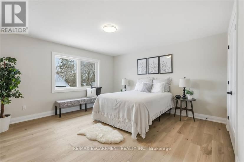 7 Bartlett Avenue — photo 11 of 40