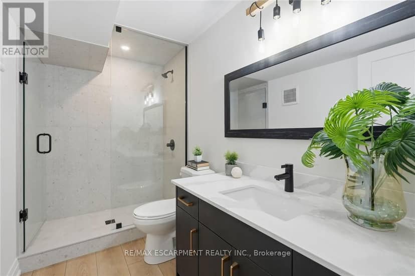 7 Bartlett Avenue — photo 40 of 40