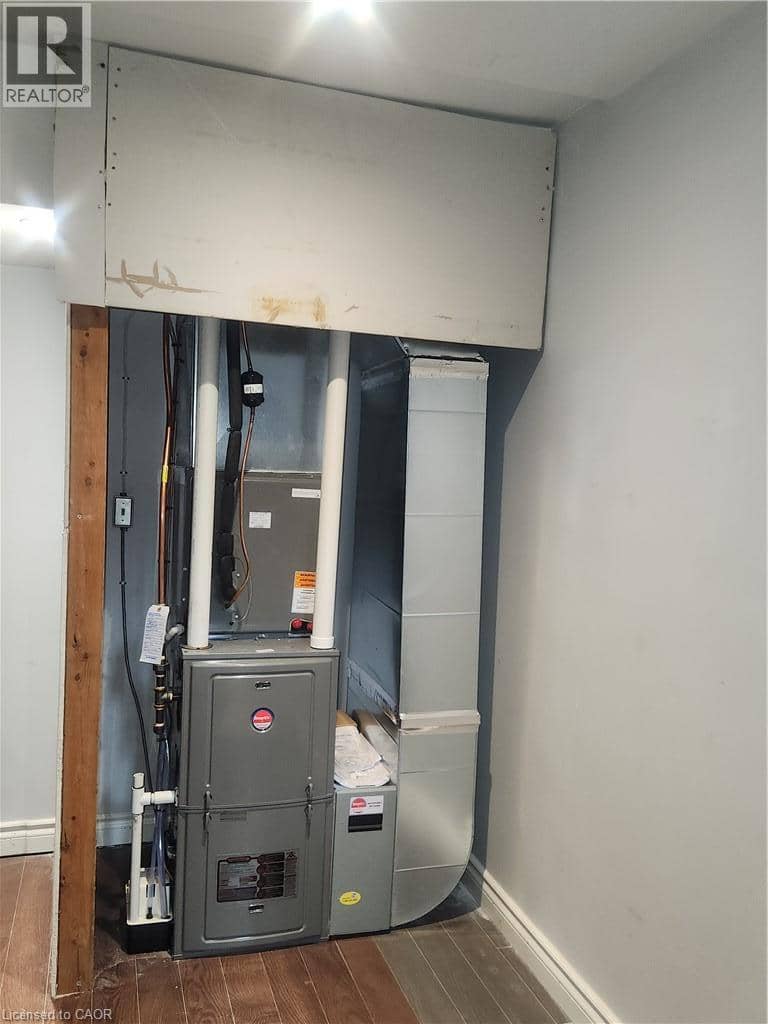 149 ST CATHARINES Street Unit# 15 — photo 36 of 40