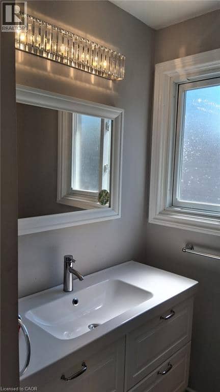 149 ST CATHARINES Street Unit# 15 — photo 37 of 40