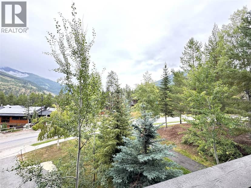 2064 Summit Drive Unit# 211, Panorama, photo 8