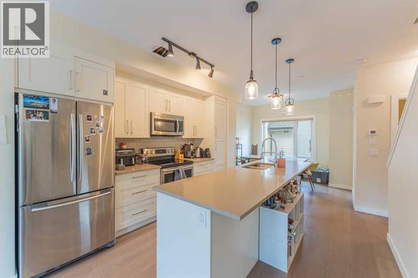 102, 1106 Bow Valley Trail, Canmore, photo 4