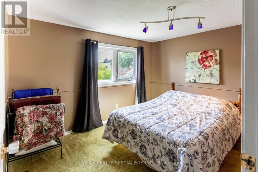 2727 Los Palmas Court — photo 24 of 40