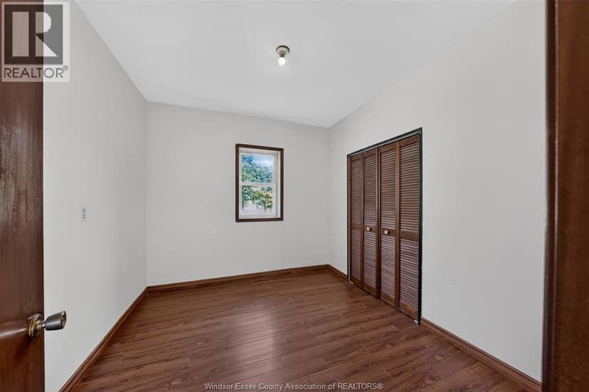 534 Mersea Rd 3 — photo 15 of 37