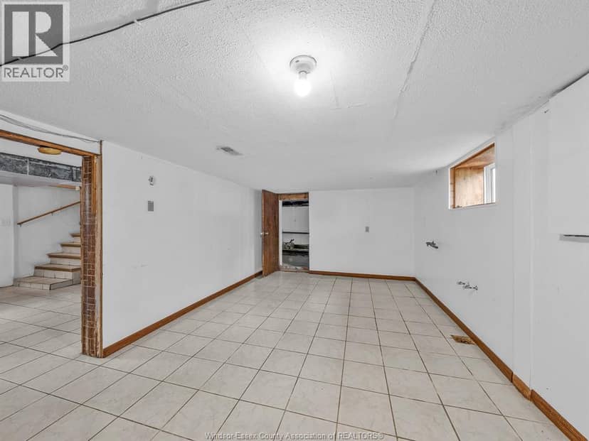534 Mersea Rd 3 — photo 26 of 37