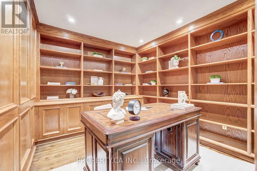 143 Cambridge Crescent — photo 10 of 31