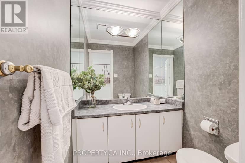 143 Cambridge Crescent — photo 13 of 31