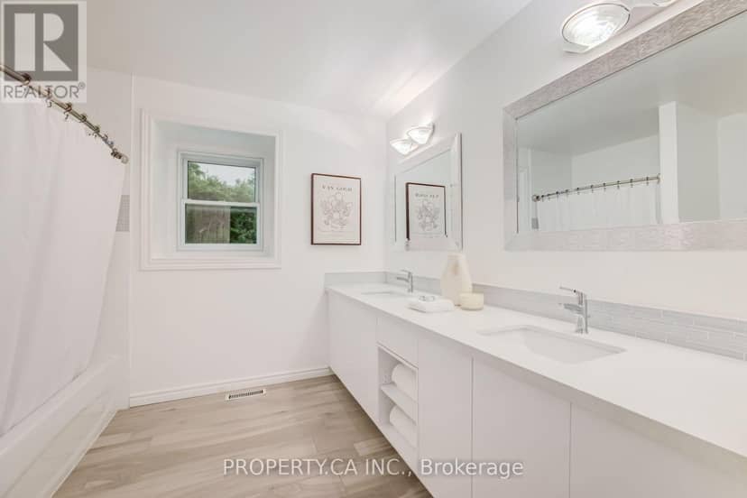 143 Cambridge Crescent — photo 21 of 31