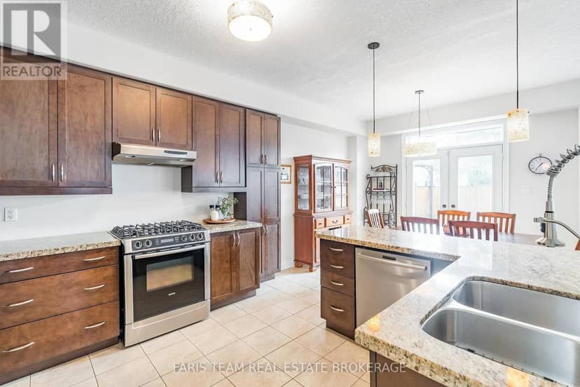 33 Auburn Court — photo 6 of 40