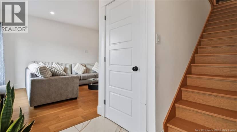128 Ernest Street — photo 6 of 40