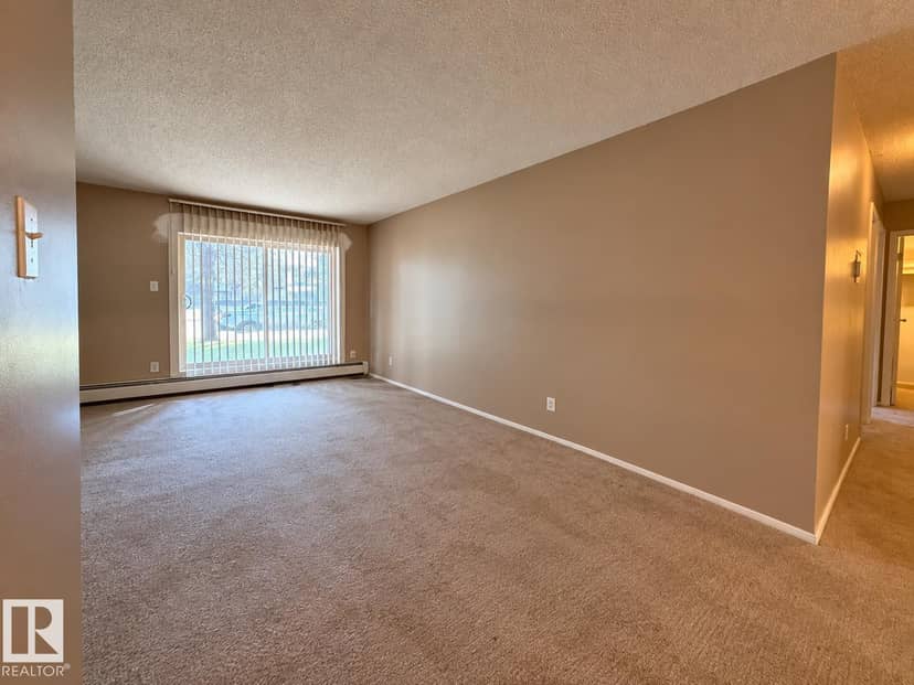 #2 11608 28 AV NW, Edmonton, photo 4