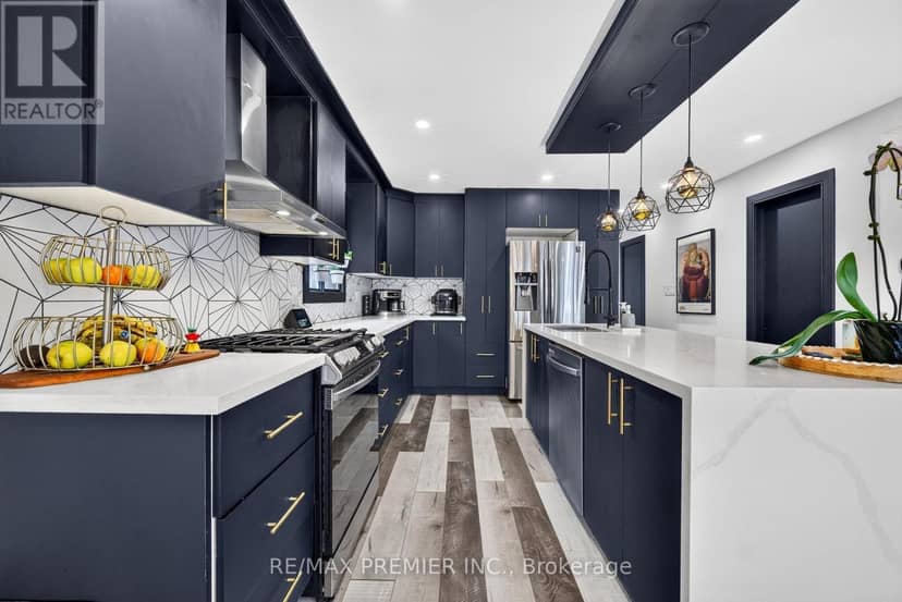 344 Queensdale Avenue — photo 15 of 31