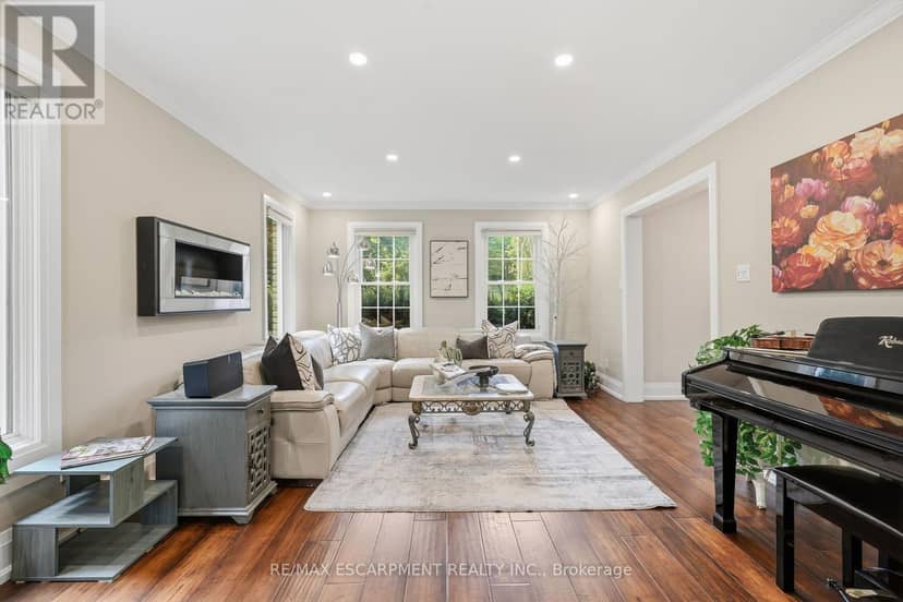 48 Woodend Drive — photo 10 of 40