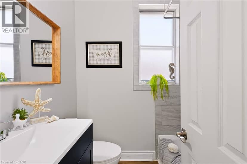 256 EAST 25TH Street — photo 19 of 40