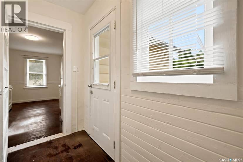 140 1st AVENUE — photo 4 of 31