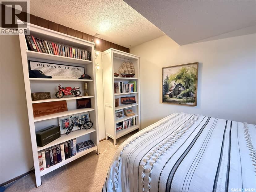1709 Eaglesham AVENUE — photo 18 of 33
