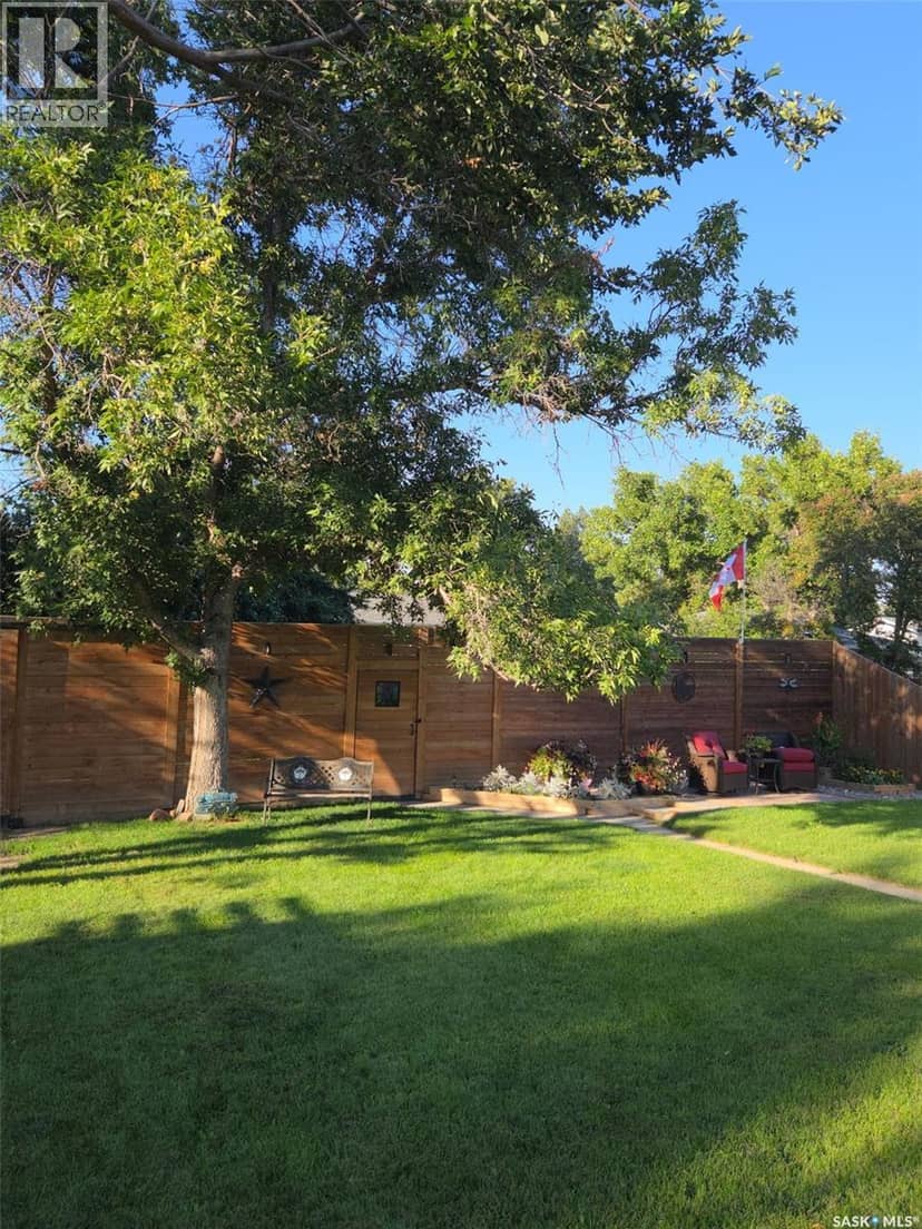 1709 Eaglesham AVENUE — photo 28 of 33