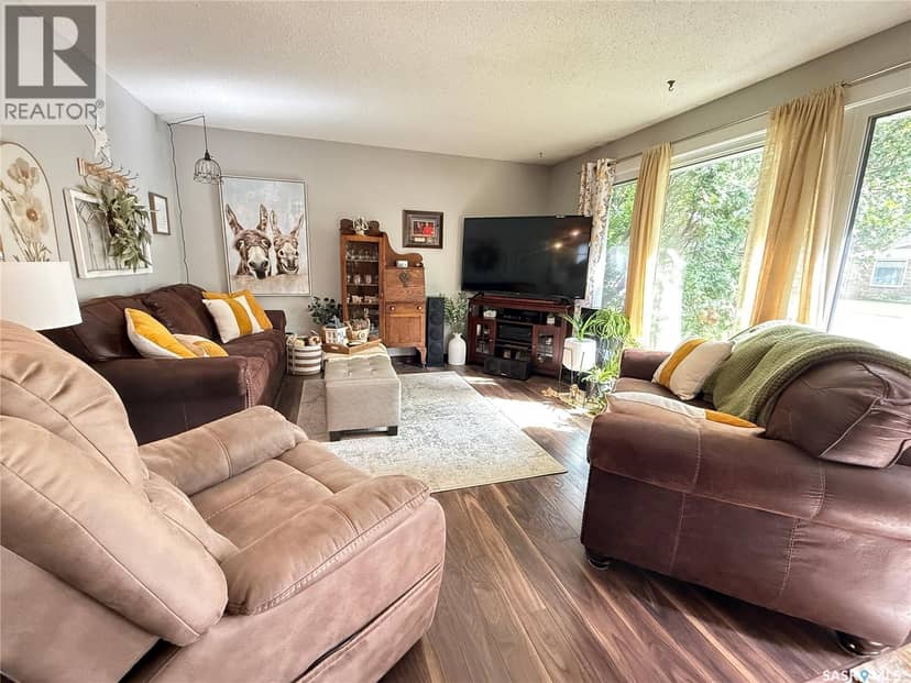 1709 Eaglesham AVENUE, Weyburn, photo 3
