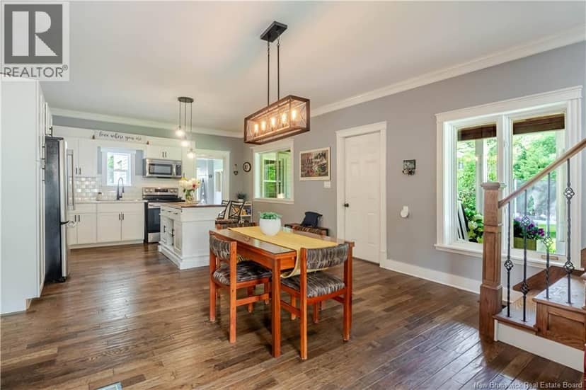 41 Upper Stoneridge Road — photo 5 of 40