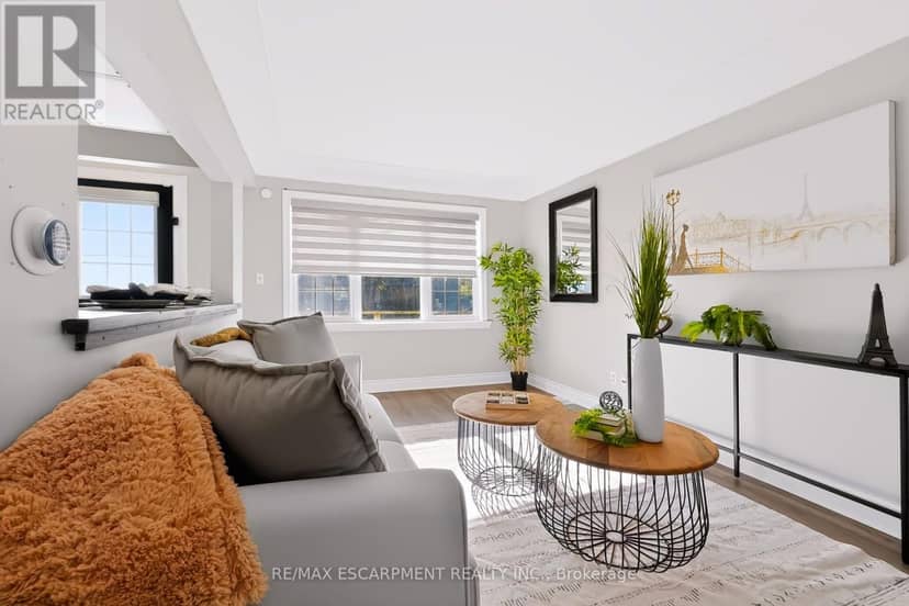 256 East 25th Street — photo 16 of 40