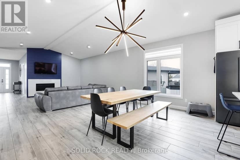 216 Filion Street — photo 15 of 40