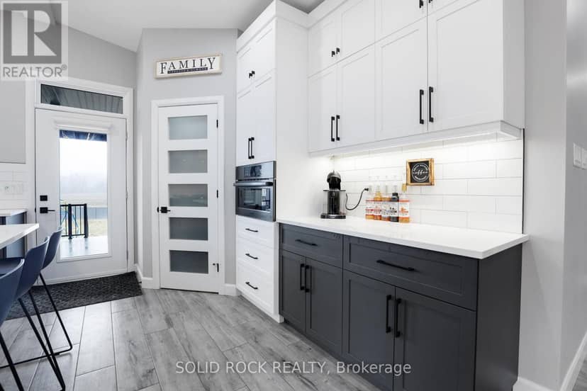 216 Filion Street — photo 17 of 40