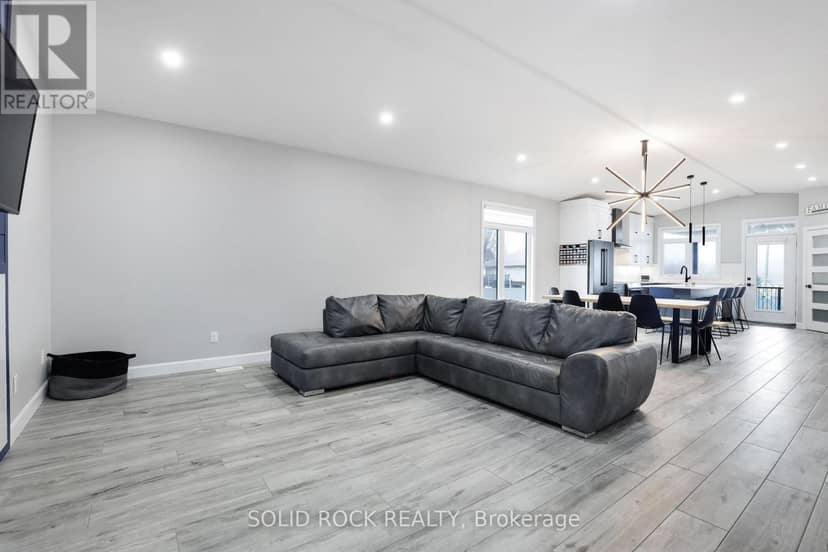216 Filion Street, Russell, photo 8