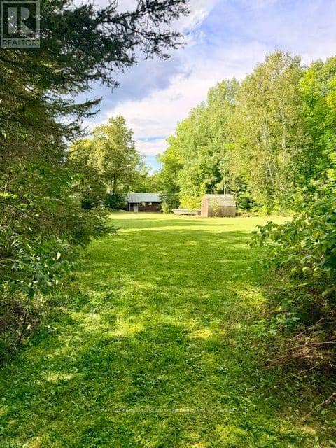 220 East Whalley Lake Road E, Magnetawan, photo 3