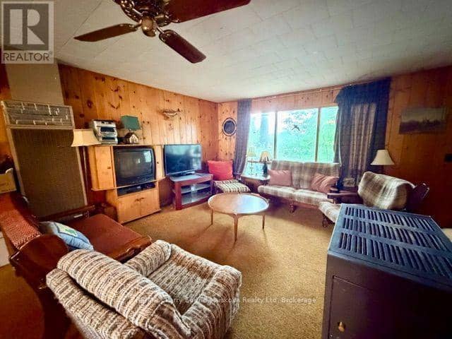 220 East Whalley Lake Road E, Magnetawan, photo 7