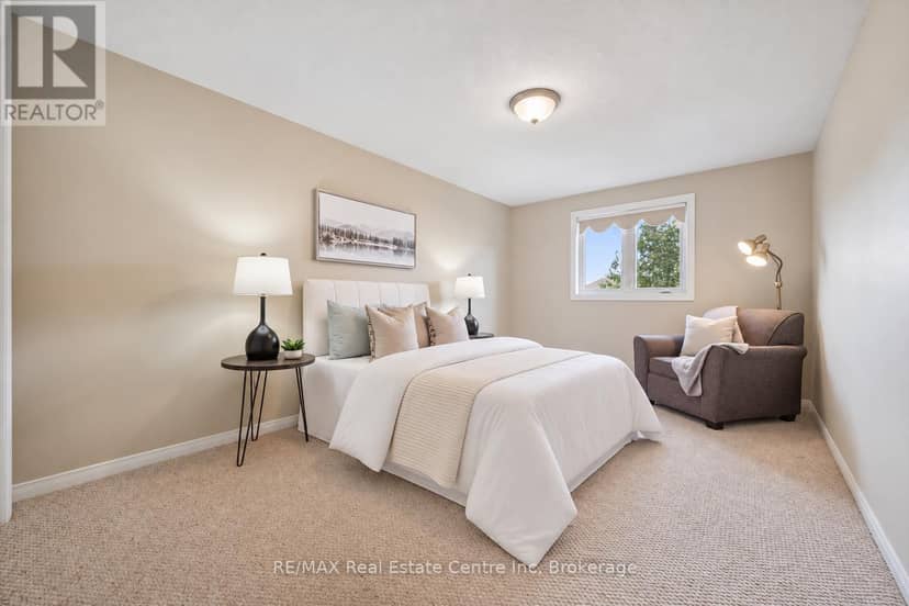 4 Hunt Street — photo 12 of 22