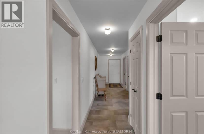 3894 St Clair Parkway — photo 39 of 40