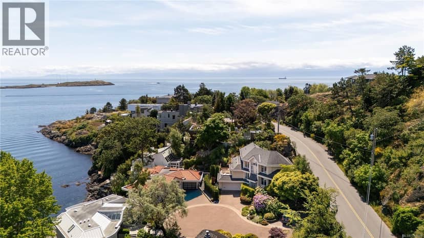335 King George Terr, Oak Bay