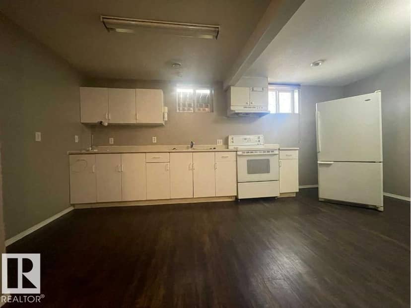 5423 51 AV — photo 20 of 27