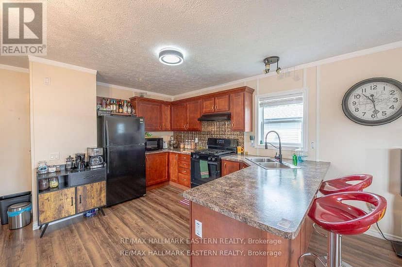6 Hillview Drive — photo 6 of 34