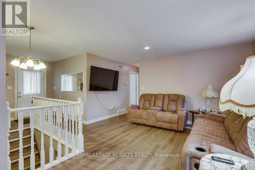 9232 East Street, Bayham, photo 8