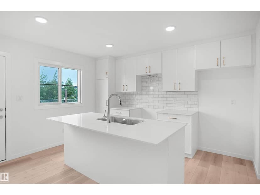 #18 3705 141 ST SW — photo 10 of 26