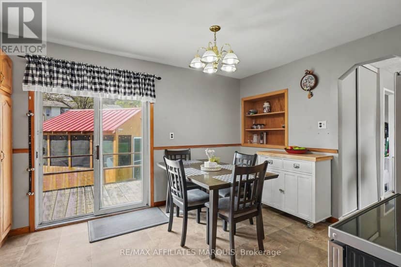 86 Jasper Avenue — photo 8 of 23