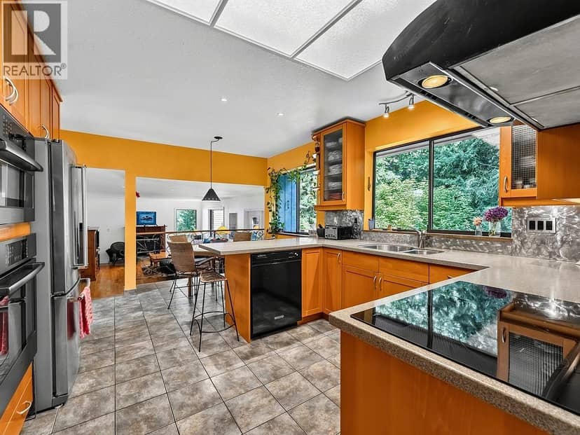 8568 BEDORA PLACE, West Vancouver, photo 6