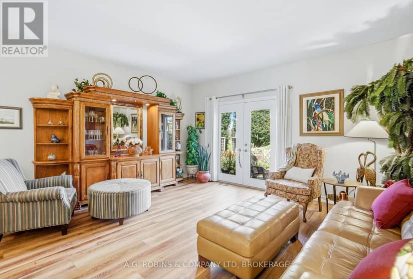 98 Maple Street — photo 15 of 34