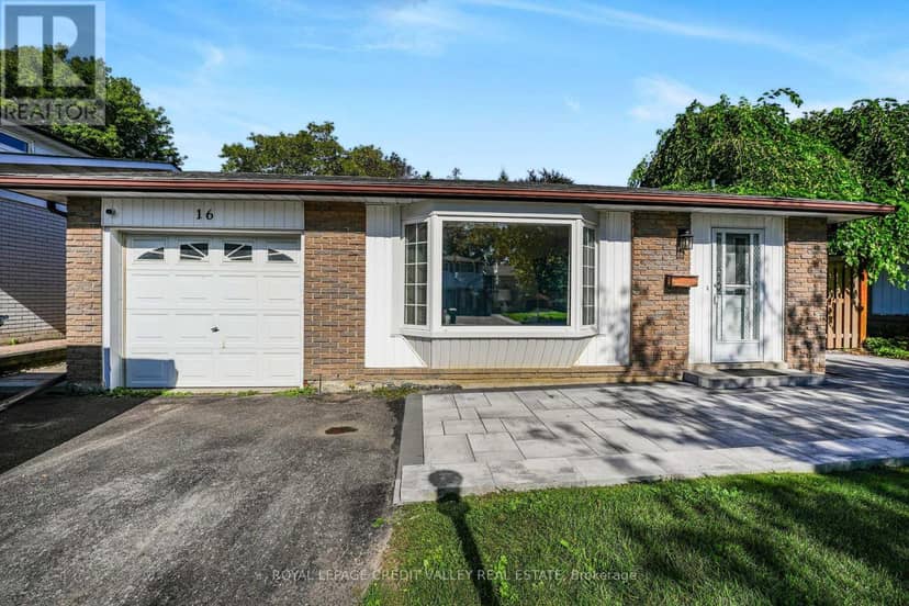 16 Lockton Crescent — photo 4 of 40
