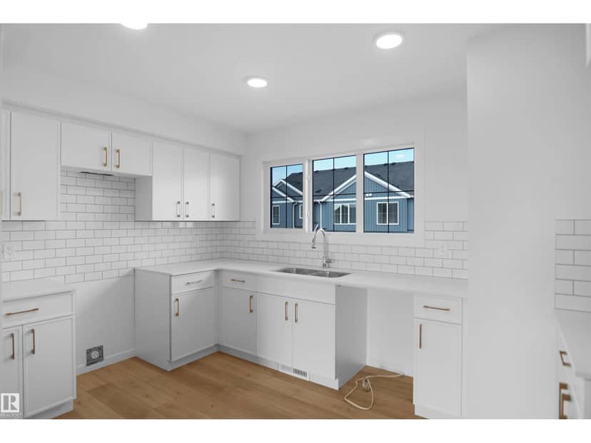 #10 150 Cashman CR SW — photo 10 of 24