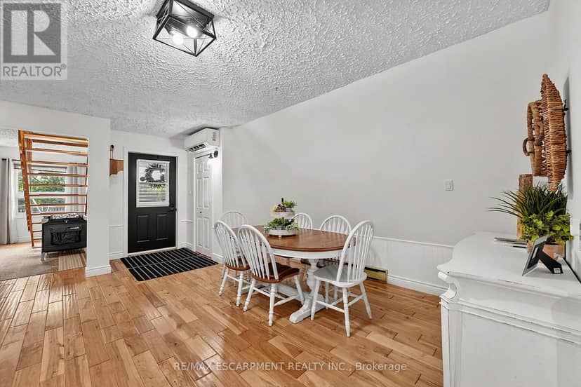 1073 Cedar Beach Road — photo 7 of 40