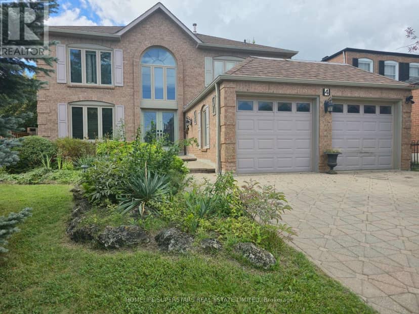 4 Nottingham Crescent — photo 1 of 21