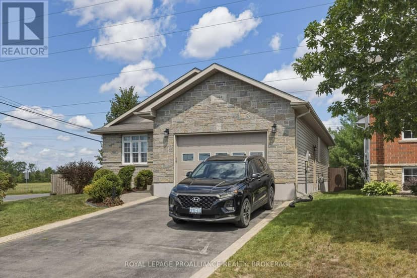 1464 Ottawa Street — photo 2 of 40