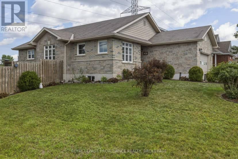 1464 Ottawa Street — photo 3 of 40