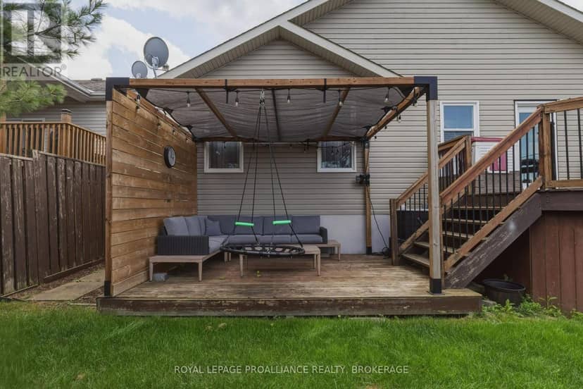 1464 Ottawa Street — photo 40 of 40